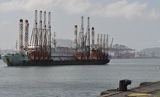No momento da detonação a embarcação se afasta